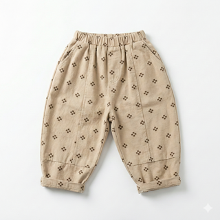 Pantalón geométrico